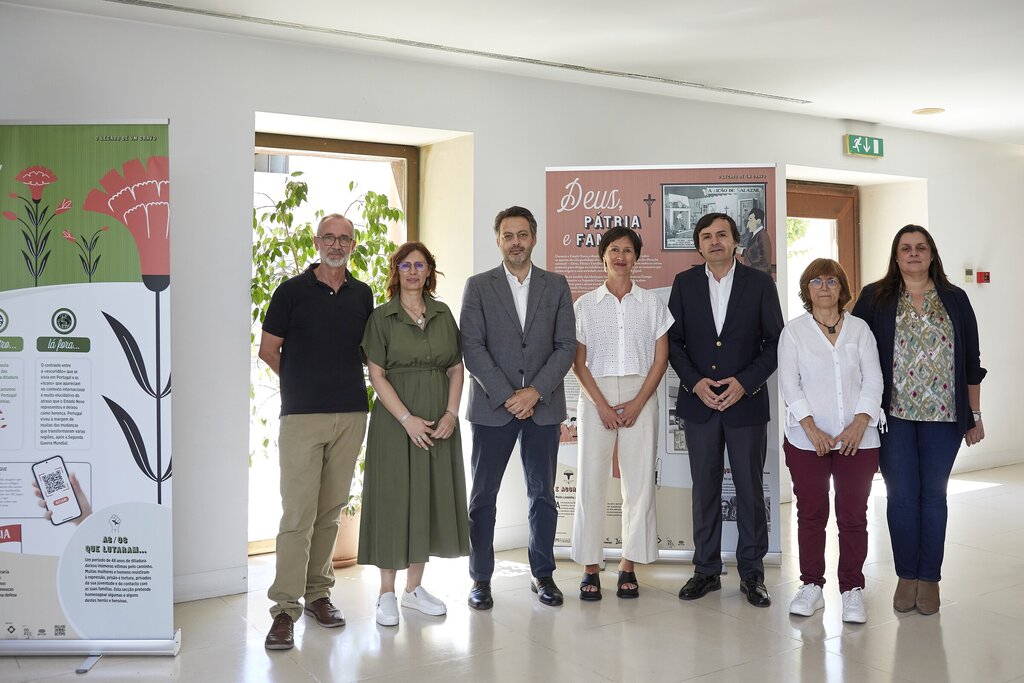 Odivelas recebe exposição itinerante «O Legado de um Cravo»