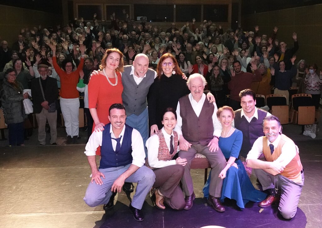 Município de Odivelas levou seniores ao teatro