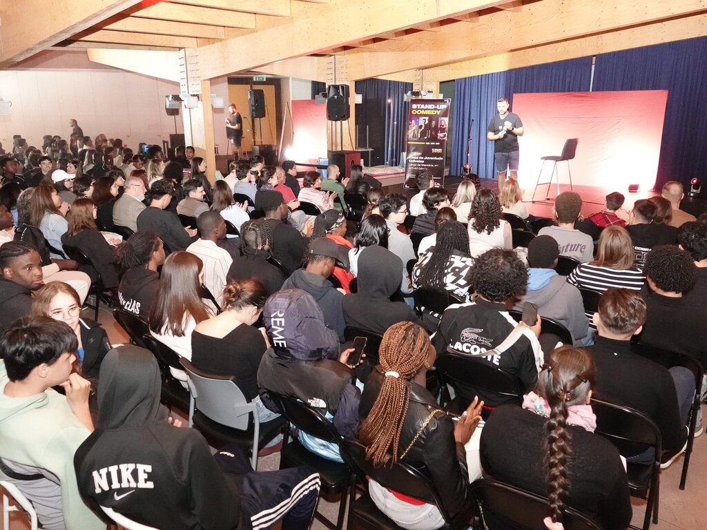 Stand-up comedy na Casa da Juventude