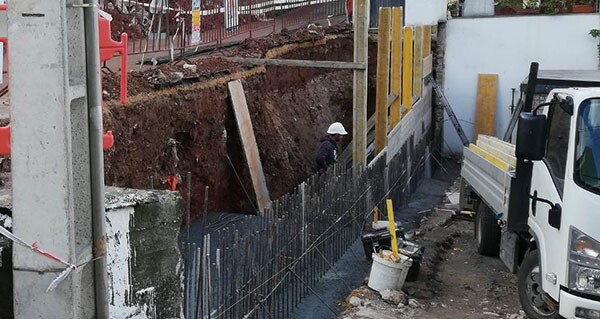 Bairro da Serra da Luz muro1_dura